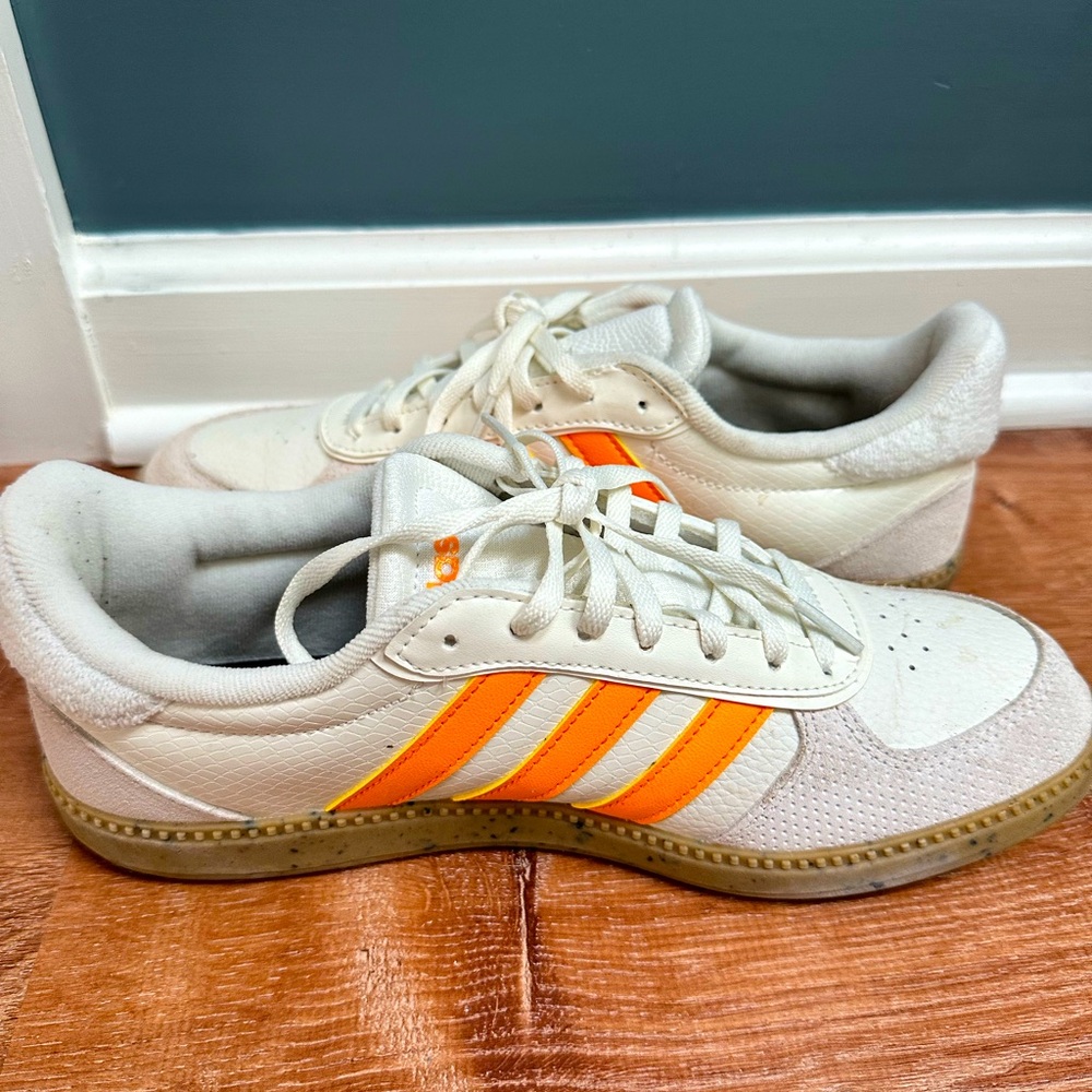 Adidas Breaknet Sleek Sneaker in Orange